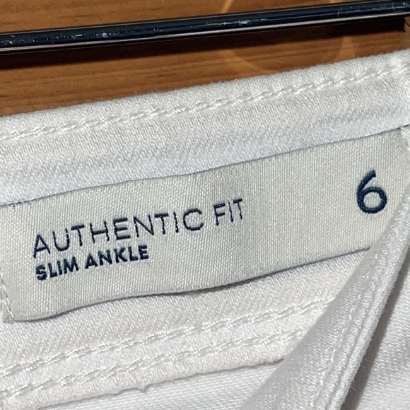 J. Jill Authentic Fit slim ankle White Denim Jeans Sz. 6 - Picture 11 of 16